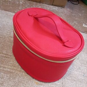 Red Oval Cosmetic Case